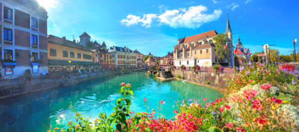 Vue du canal du Thiou à Annecy